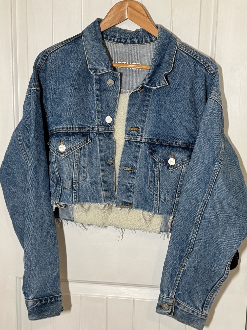 Ji Oh Cropped Blue Denim Jacket with Sherpa Lining